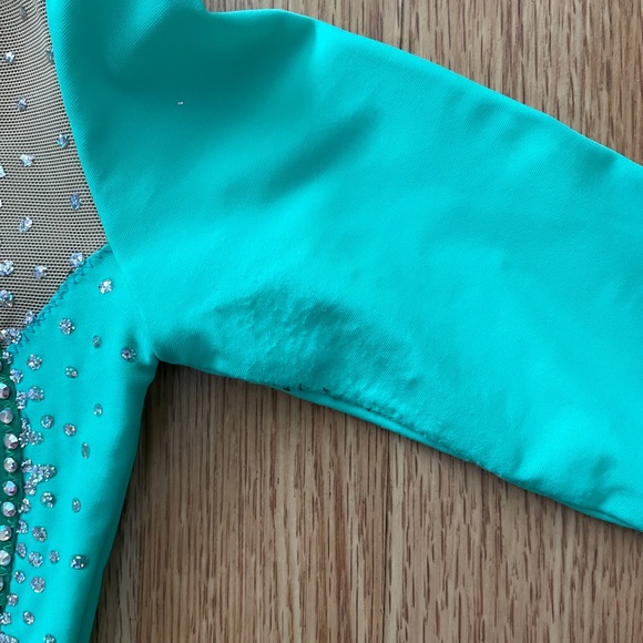 ⭐️Girls skating dress size 6 - Picture 3 of 4